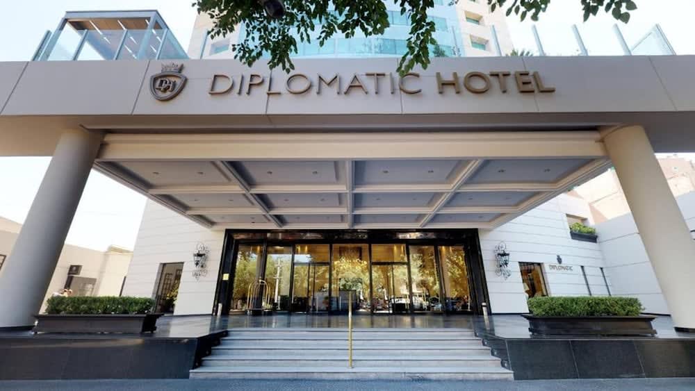 DiplomaticHotel 1
