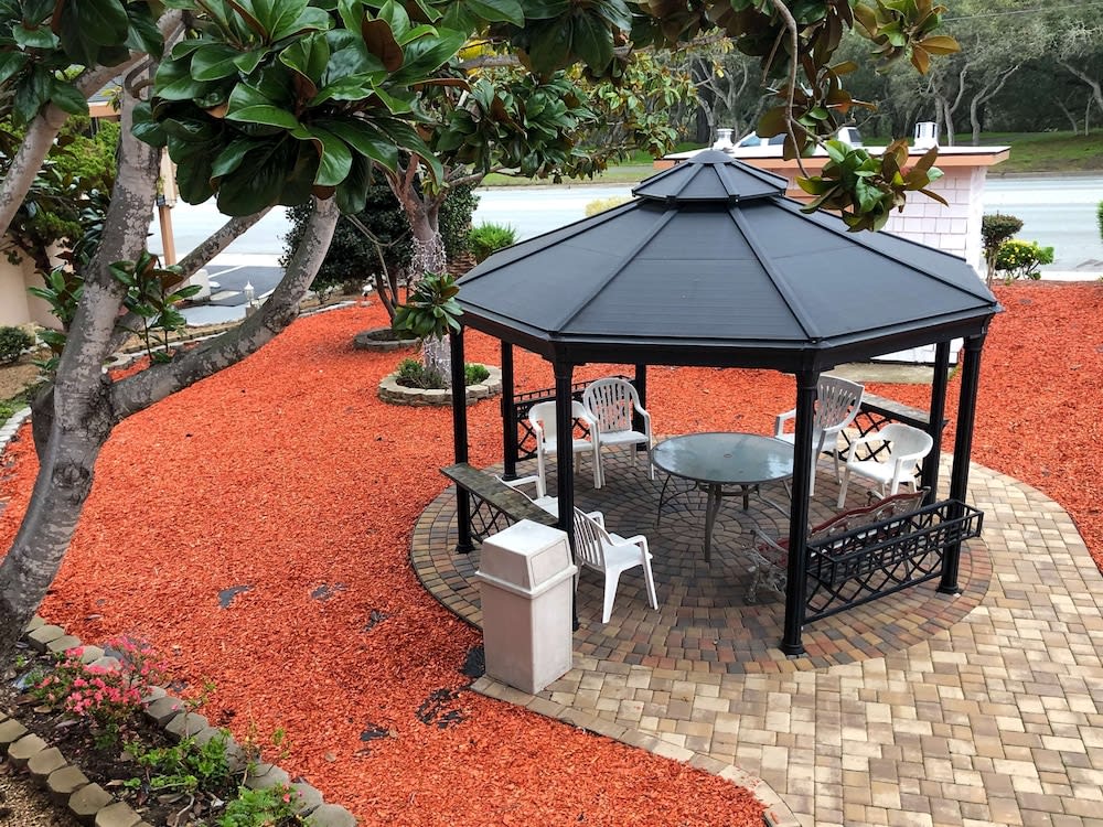 Americas Best Value Presidents Inn on Munras 1