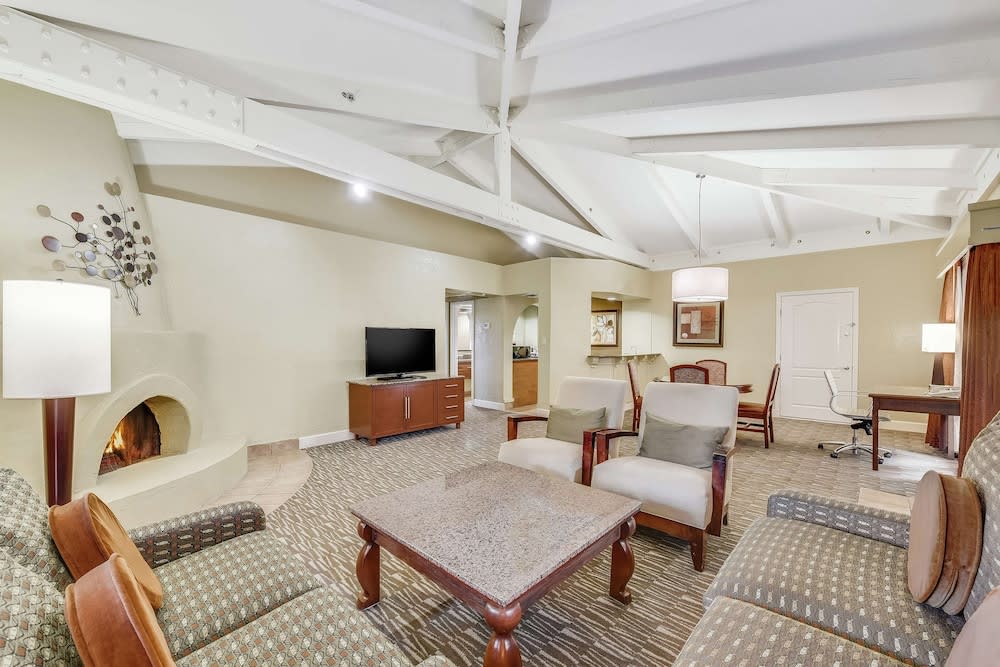 Hilton Phoenix Tapatio Cliffs Resort 5