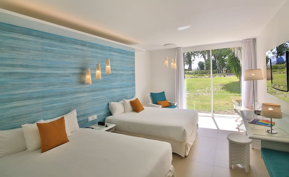 La Creole Beach Hotel & Spa 4