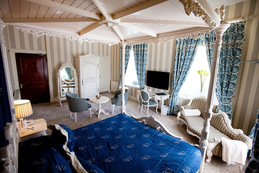 Ringwood Hall Hotel & Spa, Best Western Signature Collection 2