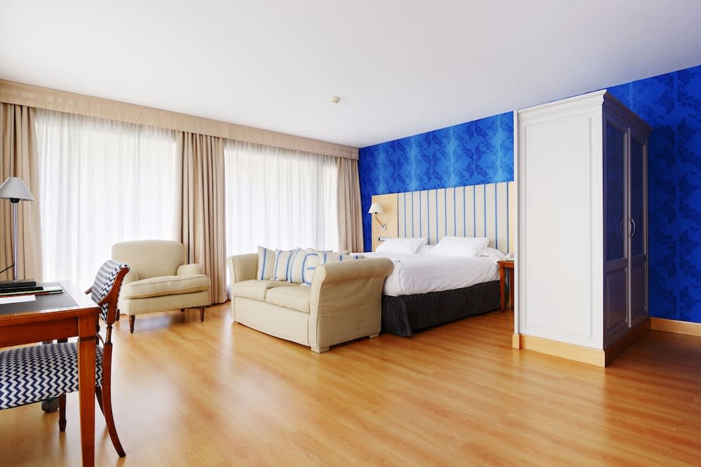 U Hotel Villa-Gomá 5