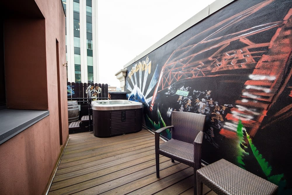 Kimpton HOTEL VINTAGE PORTLAND by IHG 3