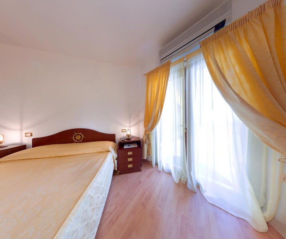 Hotel Le Cave 2