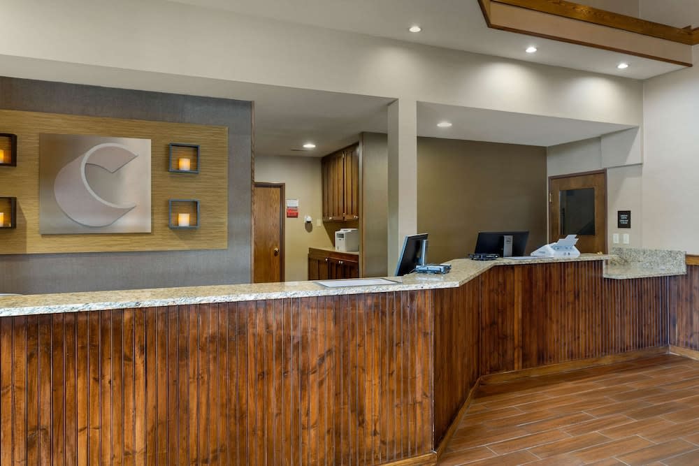 Comfort Inn Marshall Station 2