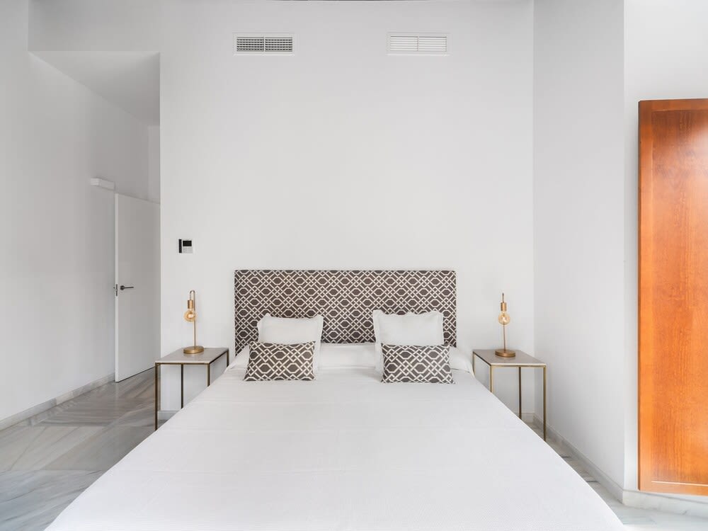 Numa Seville Molina 2