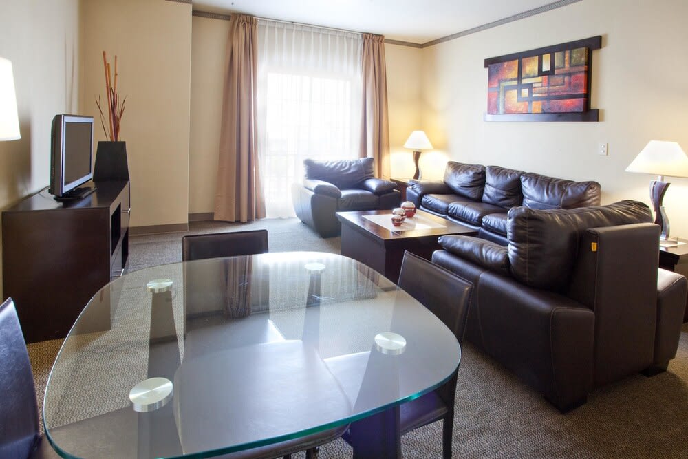 Holiday Inn LEON by IHG 2