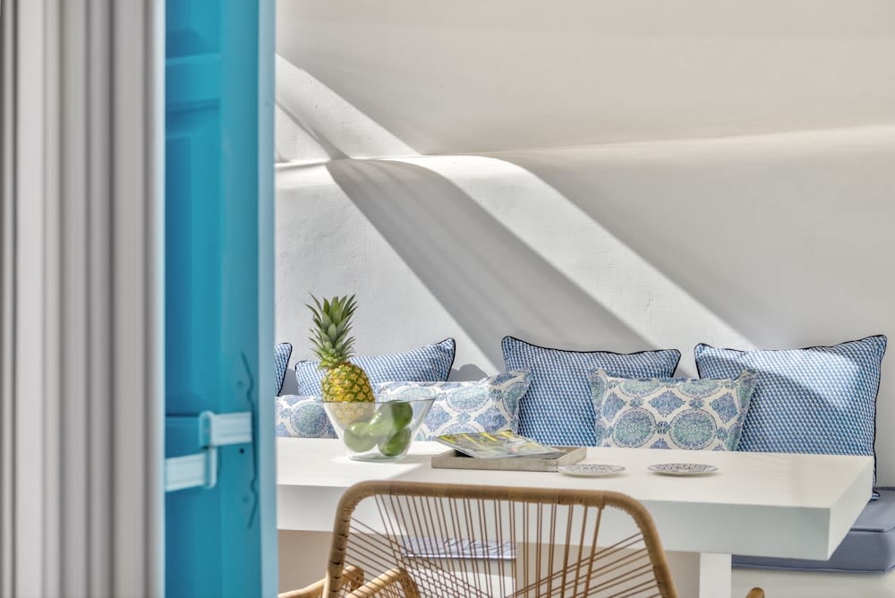 Mykonian Mews Luxury Suites 1