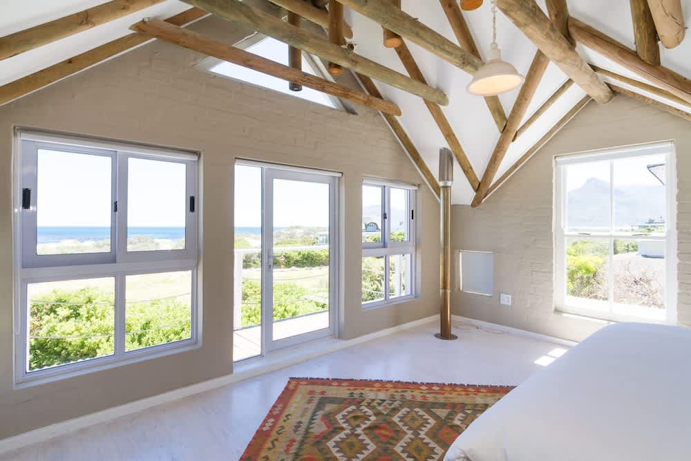 Fin Whale Beach House 2