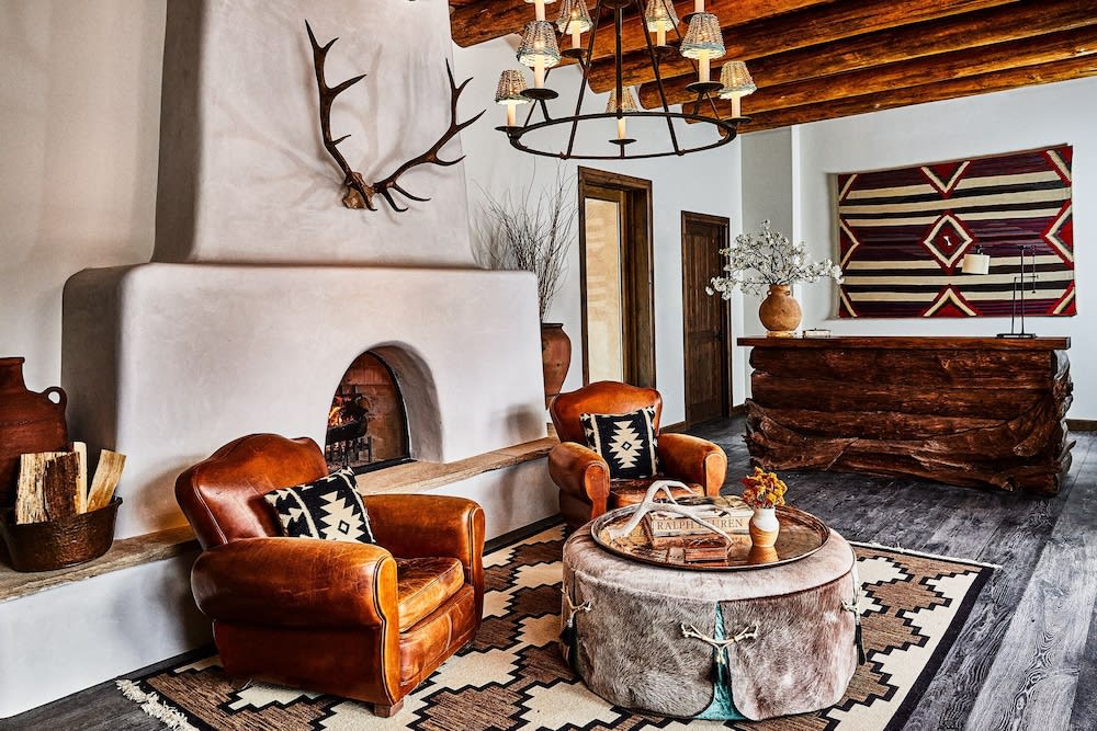 Bishop's Lodge, Auberge Collection 1