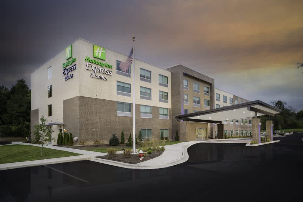Holiday Inn Express & Suites BREVARD – CITY CENTER by IHG 1