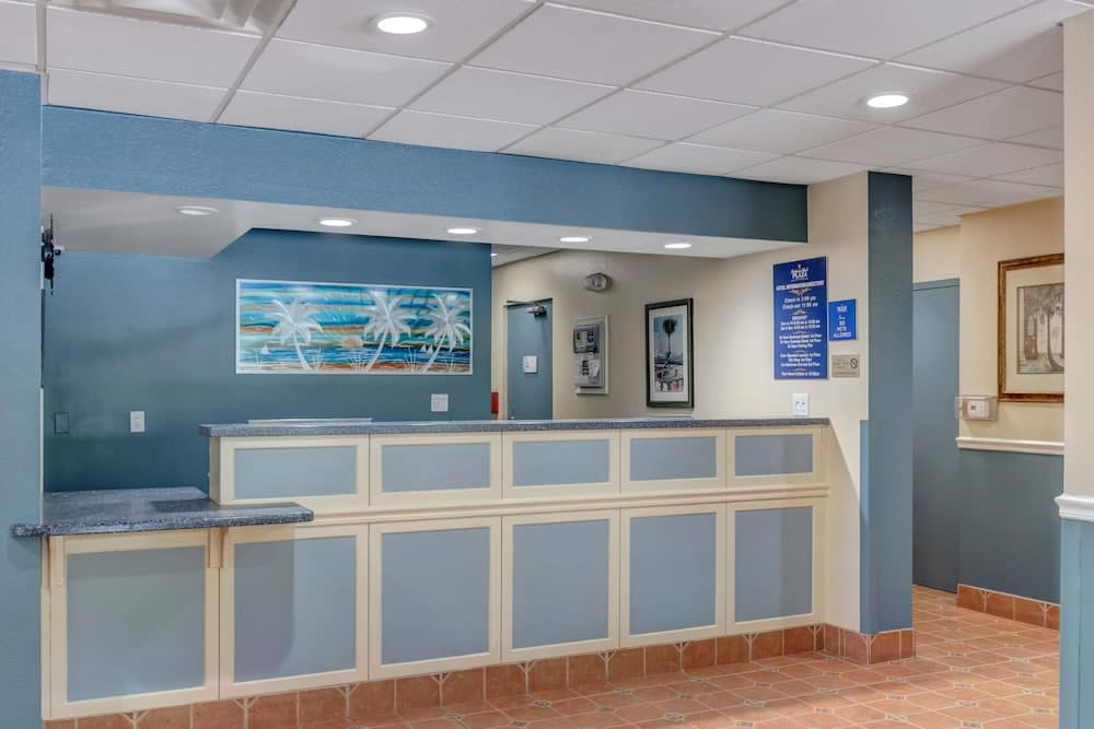 Hutchinson Island Hotel 2