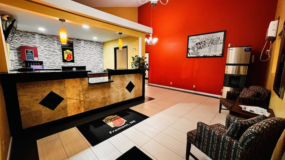 Super 8 by Wyndham Fremont NE 2
