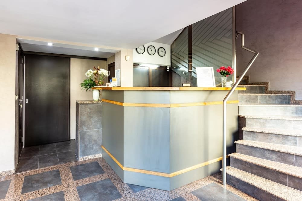 CityHome Aparthotel 2