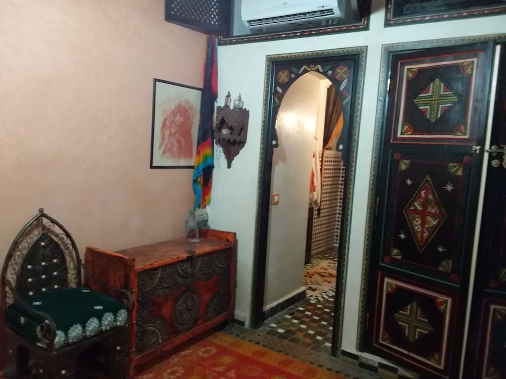 RIAD MAKENE MOUCHKILL 1