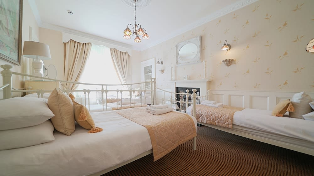 The Old Tramhouse Self Catering Traditional Charming Apartments Located In The Heart Of Historic Stirling For Short-Long Stays In Stirling For Tourism & Events & Contractor Base Stays For Central Belt 2