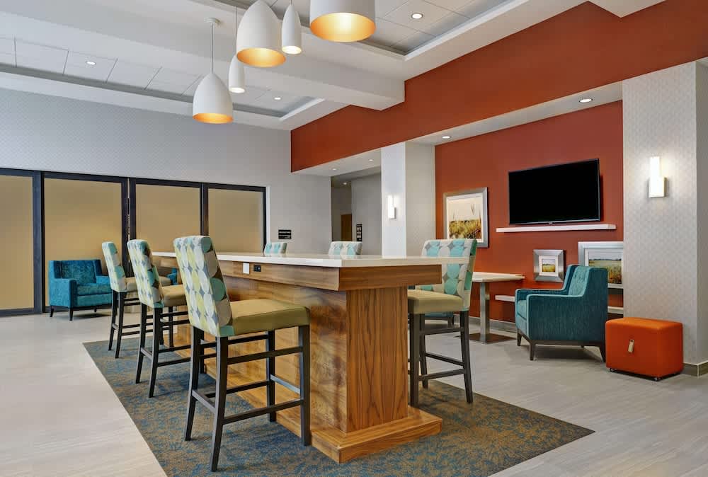 Hampton Inn & Suites Belleville 2