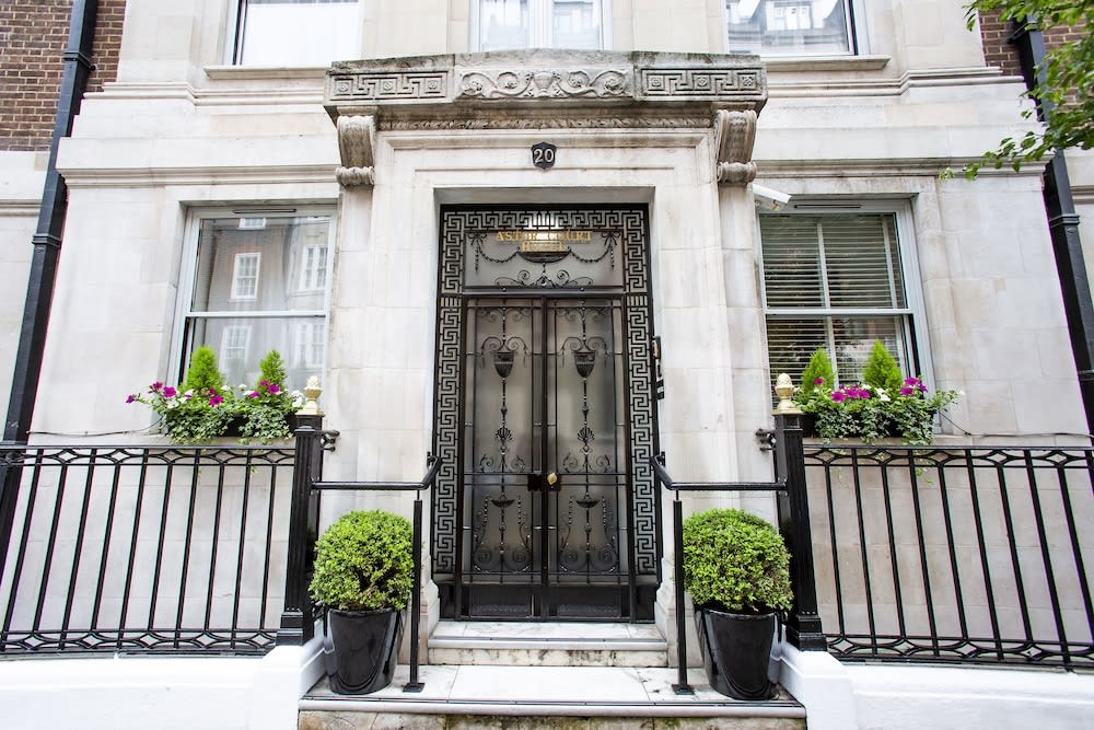 Astor Court Hotel 1
