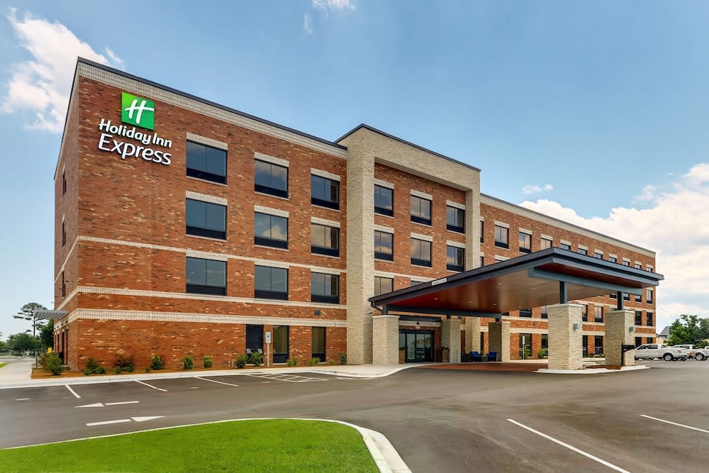 Holiday Inn Express Wilmington Porters Neck by IHG 1