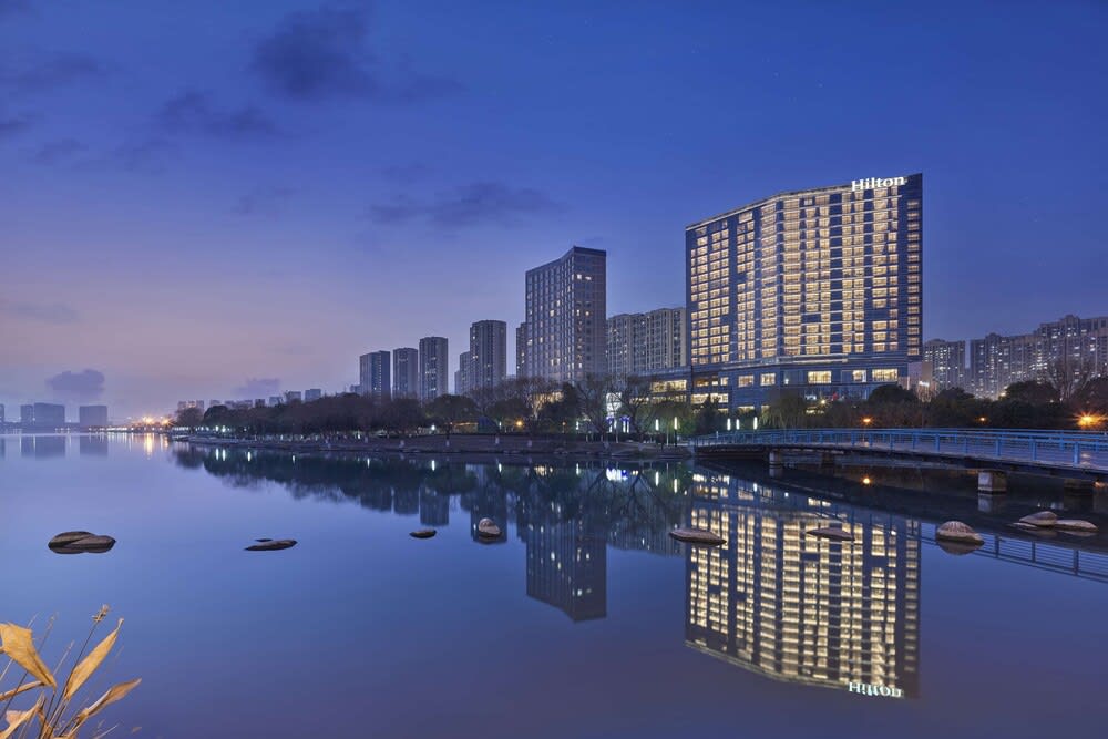 Hilton Suzhou Yinshan Lake 1