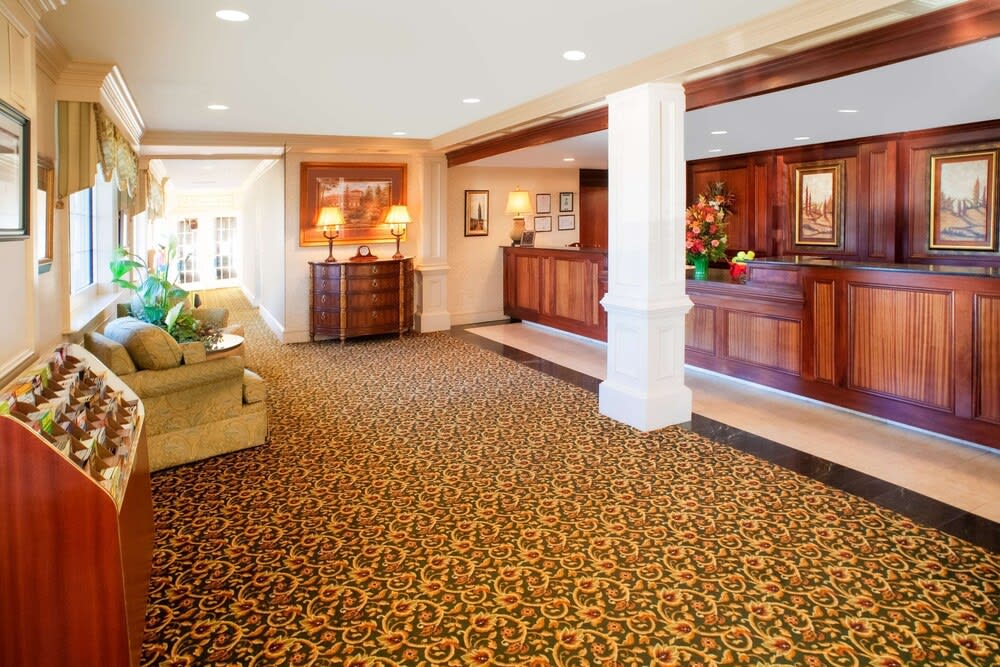 Clarion Hotel & Suites Convention Center Fredericksburg 2