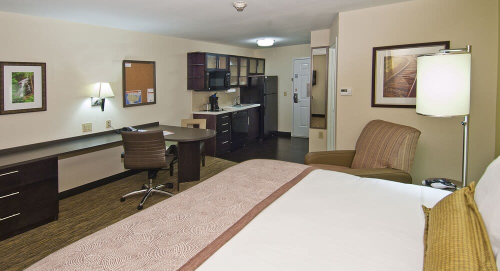 Candlewood Suites Tupelo North by IHG 2