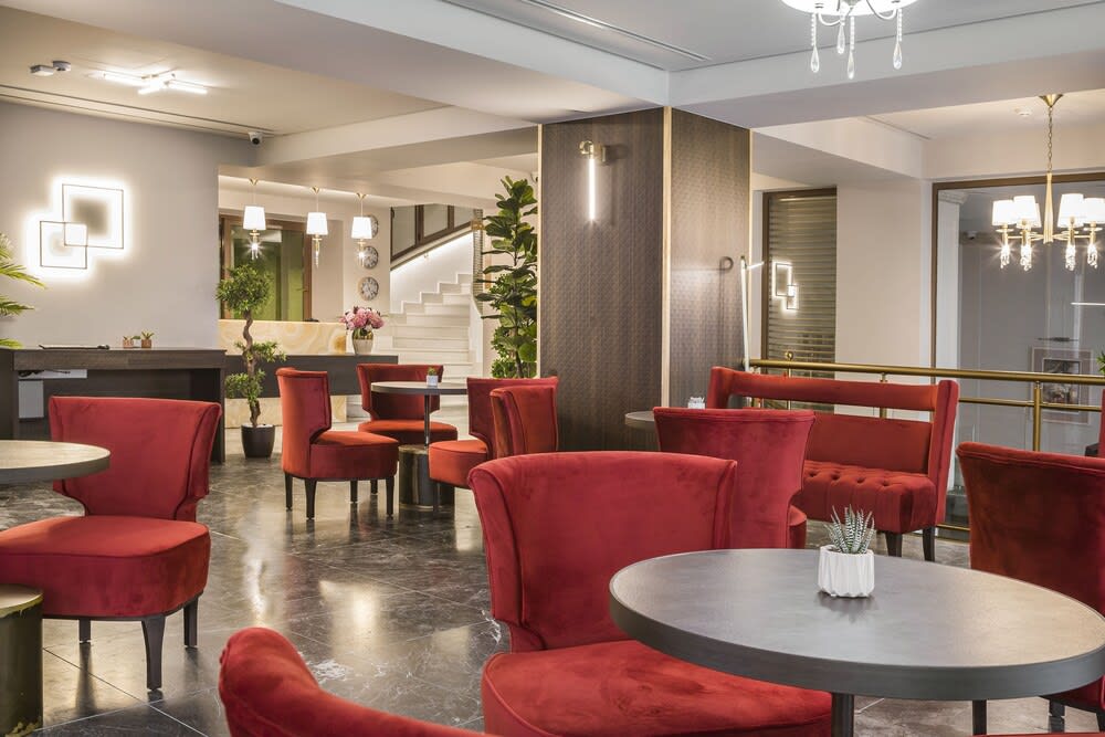 Royalty Hotel Athens 2
