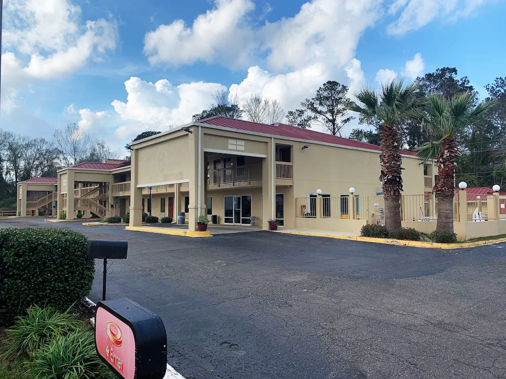 Econo Lodge Picayune 1