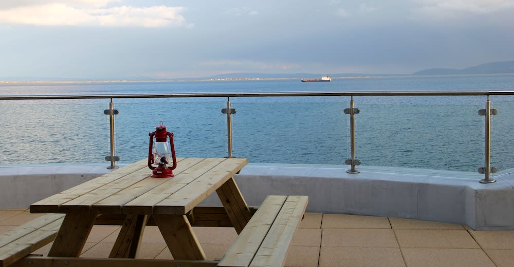 Galway Bay Sea View Apartments 1