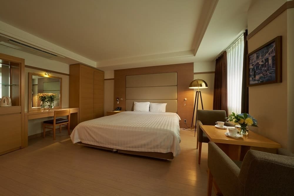 Gyeongju GG Tourist Hotel 5