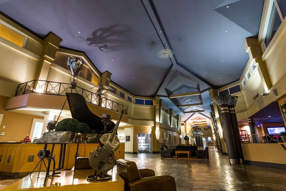 Royal Hotel Edmonton Airport Trademark Collection By Wyndham 1
