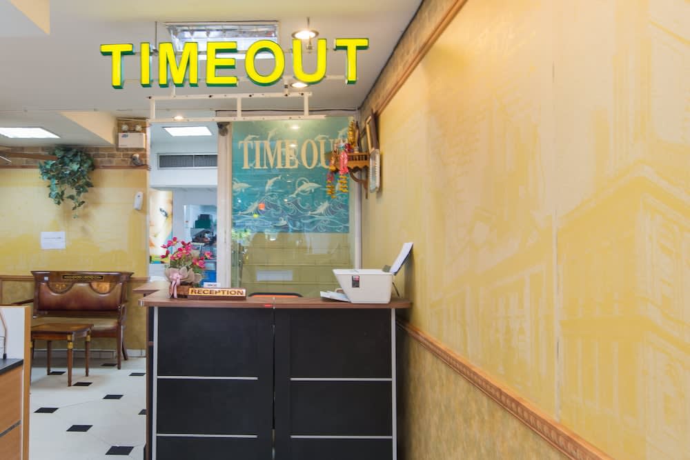 Time Out Hotel Beach Front 2