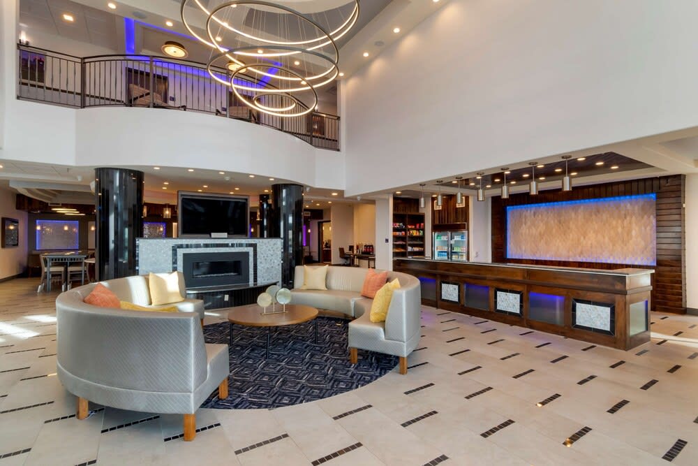 Best Western Premier Liberty Inn & Suites 2