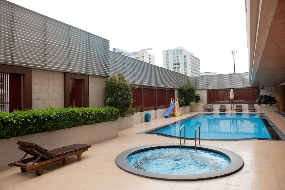 S.M. GRANDE RESIDENCE 1