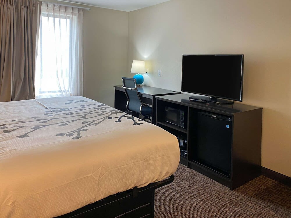 Sleep Inn Greensboro - Coliseum Area 5