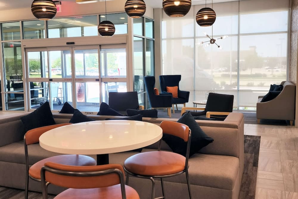 Hawthorn Extended Stay by Wyndham Pflugerville 2