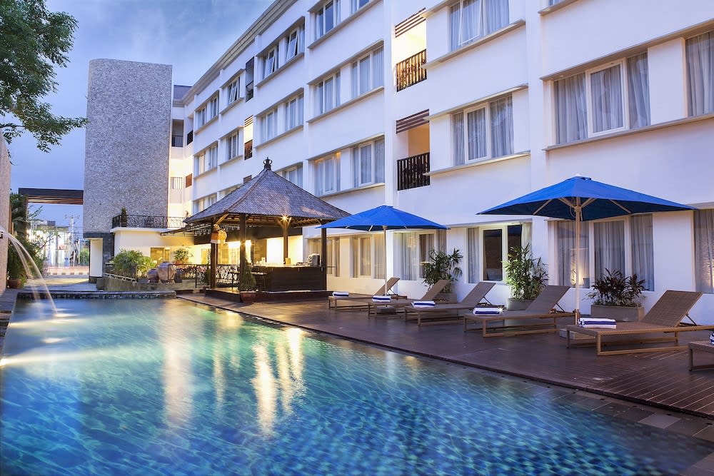 Natya Hotel Kuta 1
