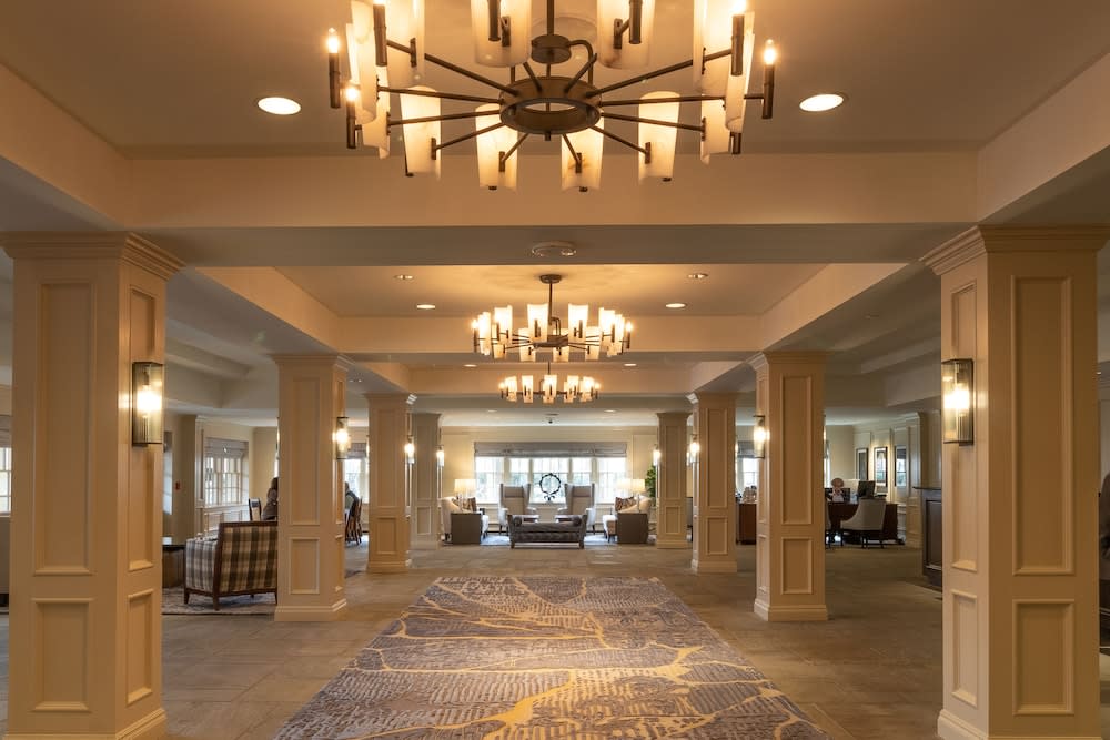 Williamsburg Lodge, Autograph Collection 2