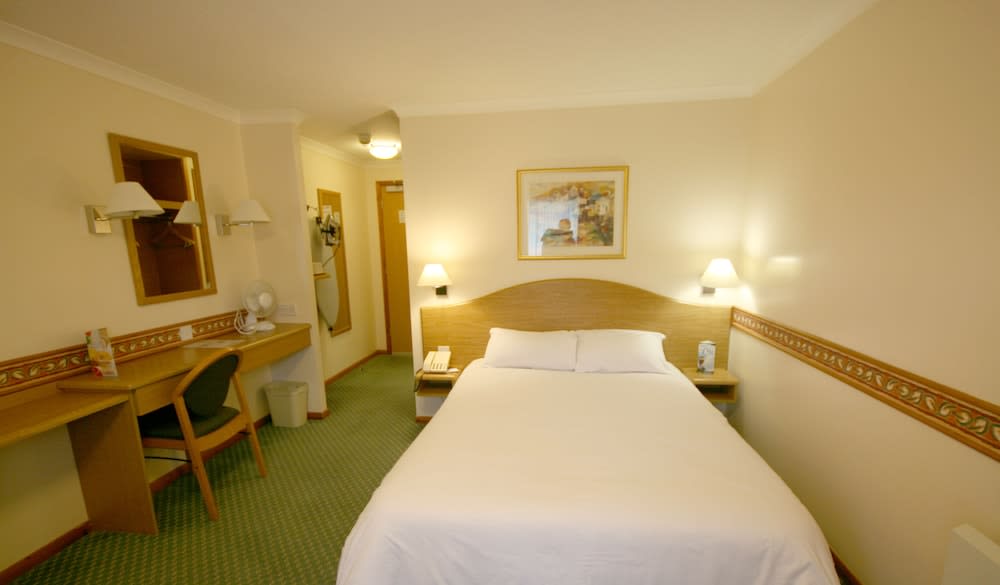 Days Inn by Wyndham Donington A50 4