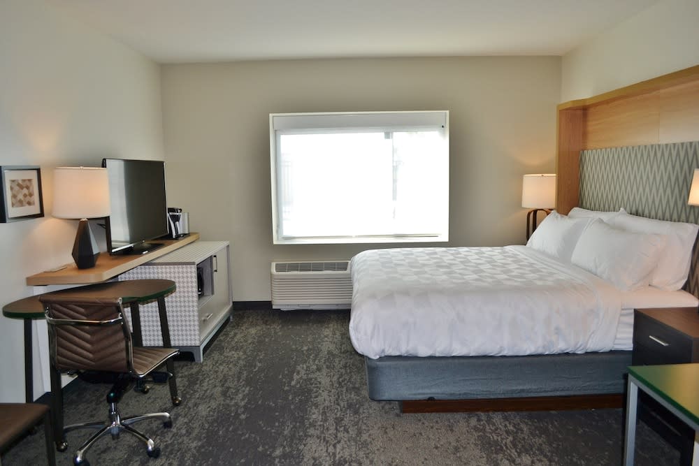 Holiday Inn COLUMBUS by IHG 2