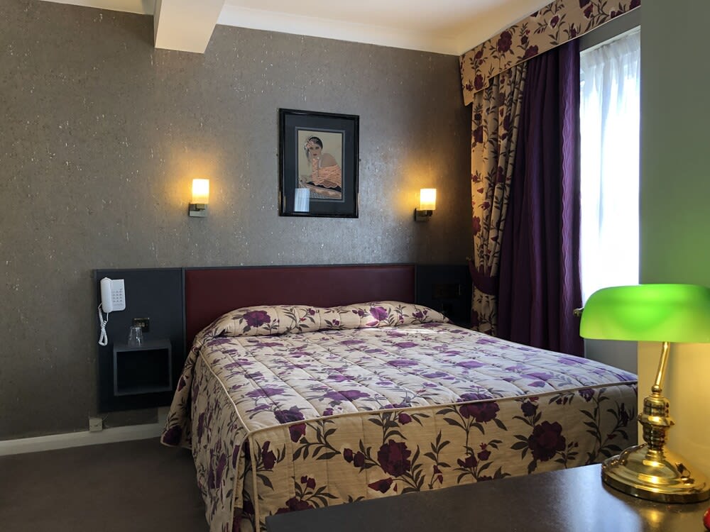 Mitre House Hotel 1