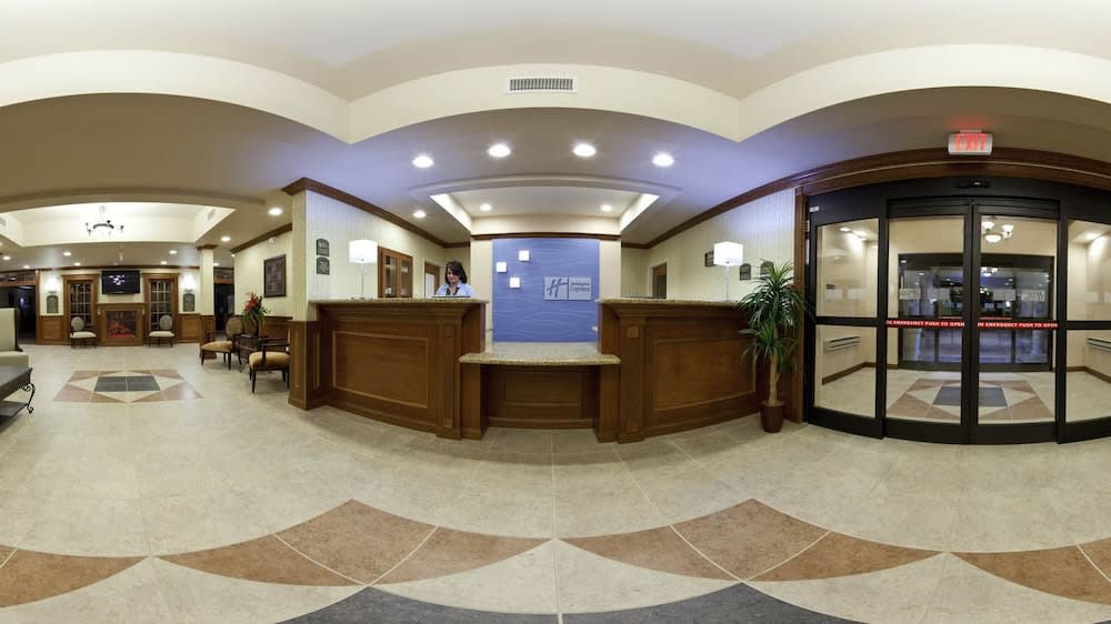 Holiday Inn Express & Suites DAYTON NORTH - TIPP CITY by IHG 2
