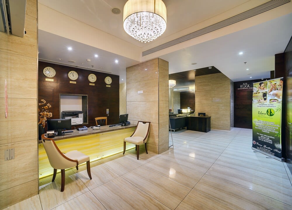 Ramee Guestline Hotel Juhu 2
