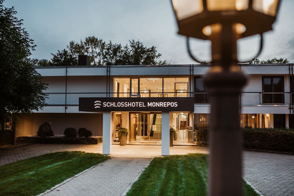 Schlosshotel Monrepos 1