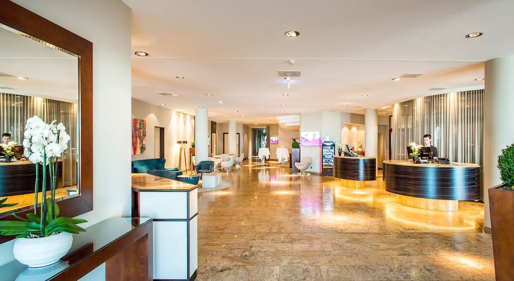 Movenpick Hotel Lausanne 2