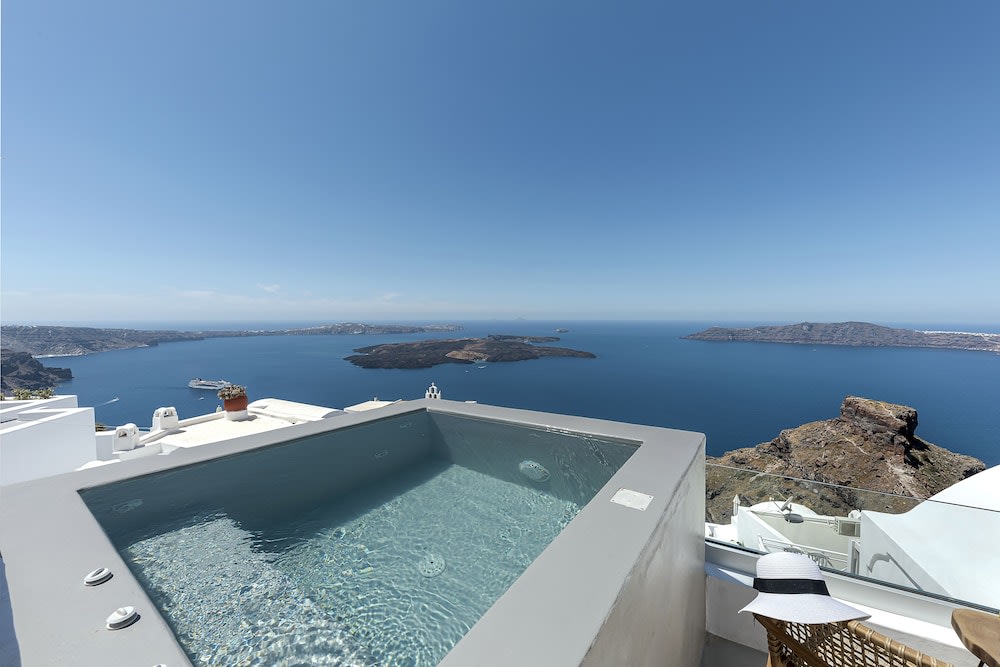 Kaleidoscope Imerovigli Suites 2