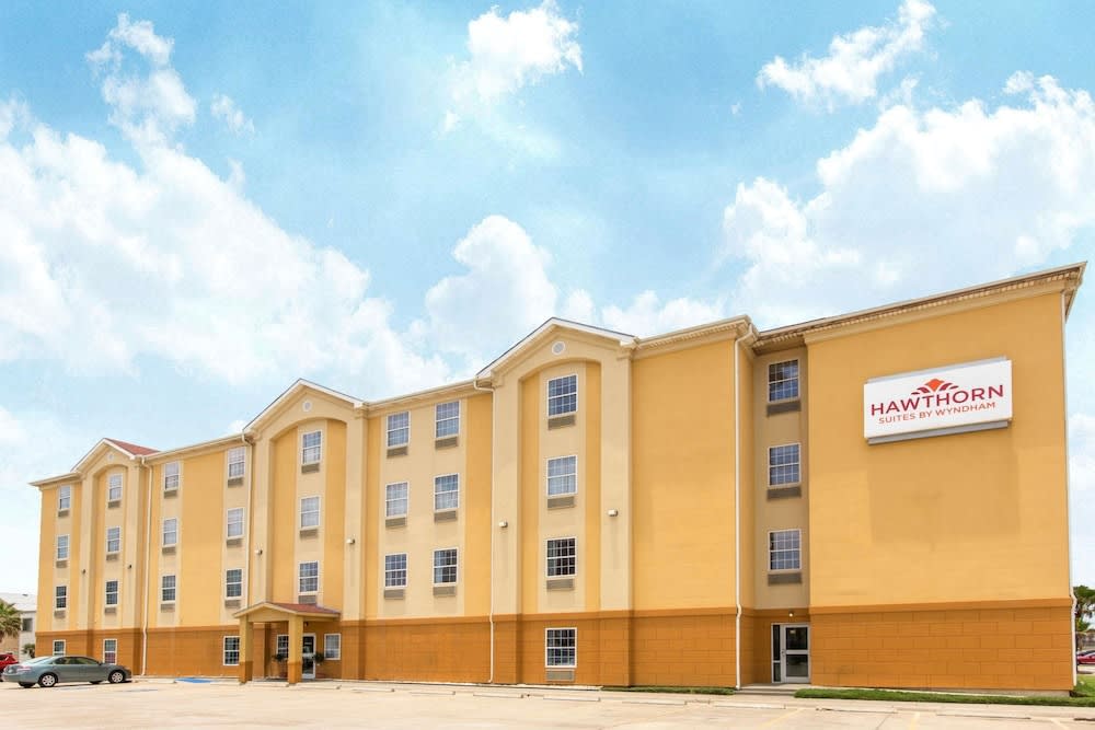 Hawthorn Extended Stay by Wyndham Corpus Christi Padre Is 1