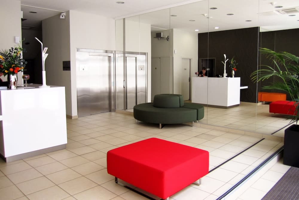 Lagrange Aparthotel Toulouse Saint-Michel 3