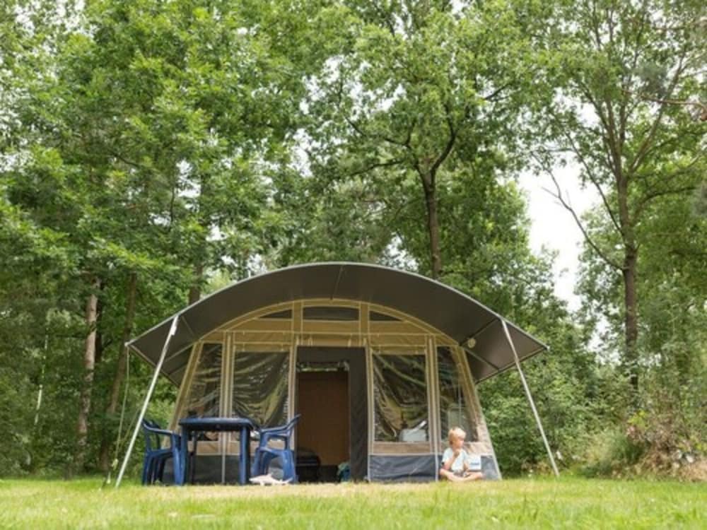 Europe tents camping Domaine des Messires 2