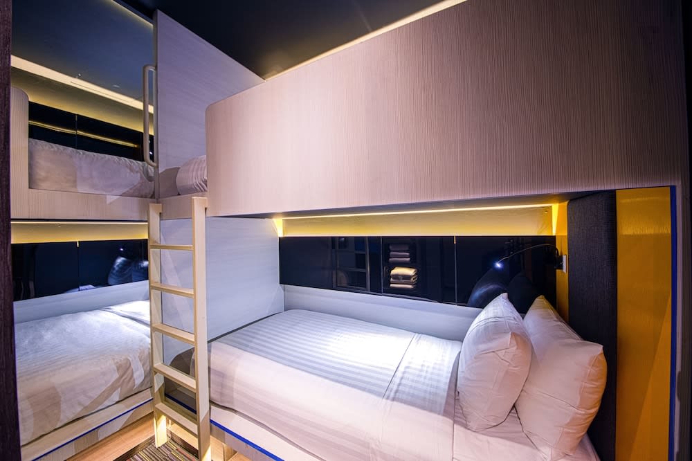 CUBE Family Boutique Capsule Hotel 5